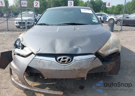 2012 Hyundai Veloster Base W/Black z USA, uszkodzony, nr VIN KMHTC6ADXCU067853